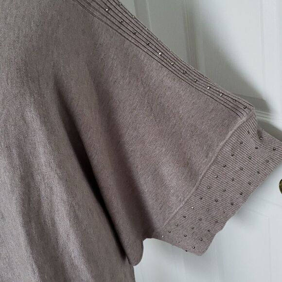 Liquid by Sioni Sweater - Picture 3 of 16